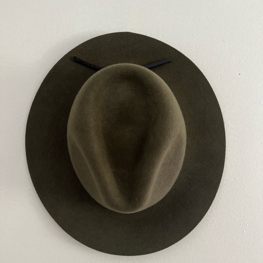 Green Brixton hat size small (7, 56 cm )